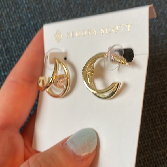 $ firm Kendra Scott Crystal Huggie Hoops - Picture 4 of 5